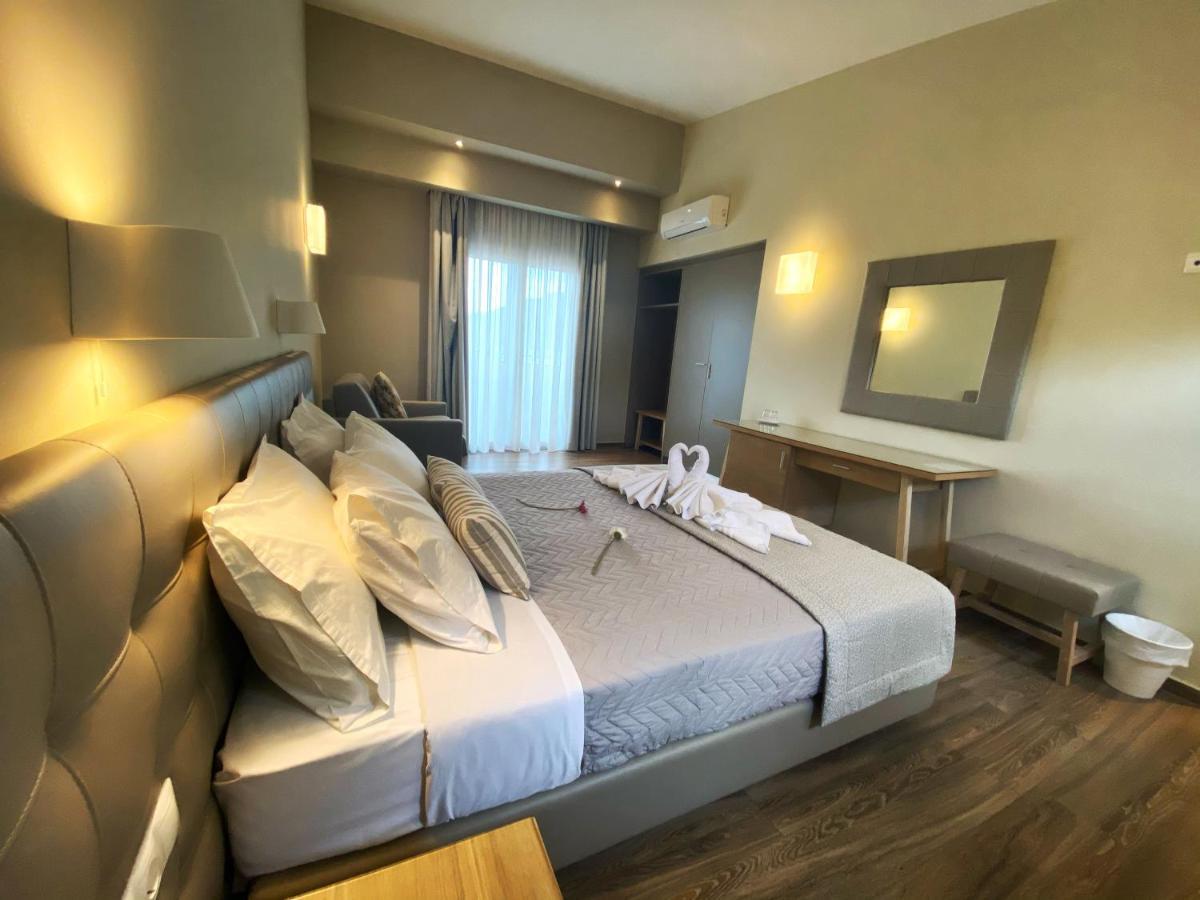 Cosmos Hotel Vaszilikí Kültér fotó