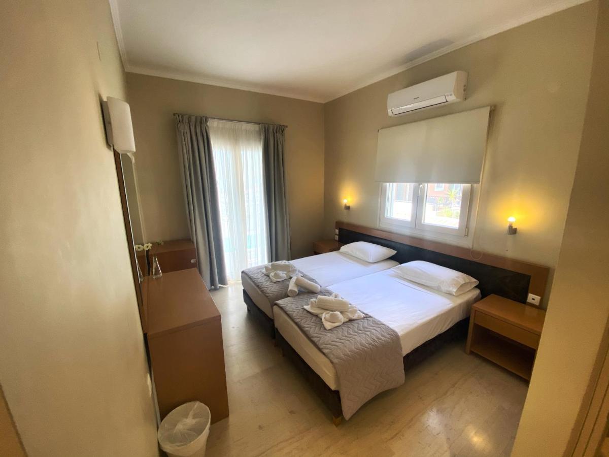 Cosmos Hotel Vaszilikí Kültér fotó