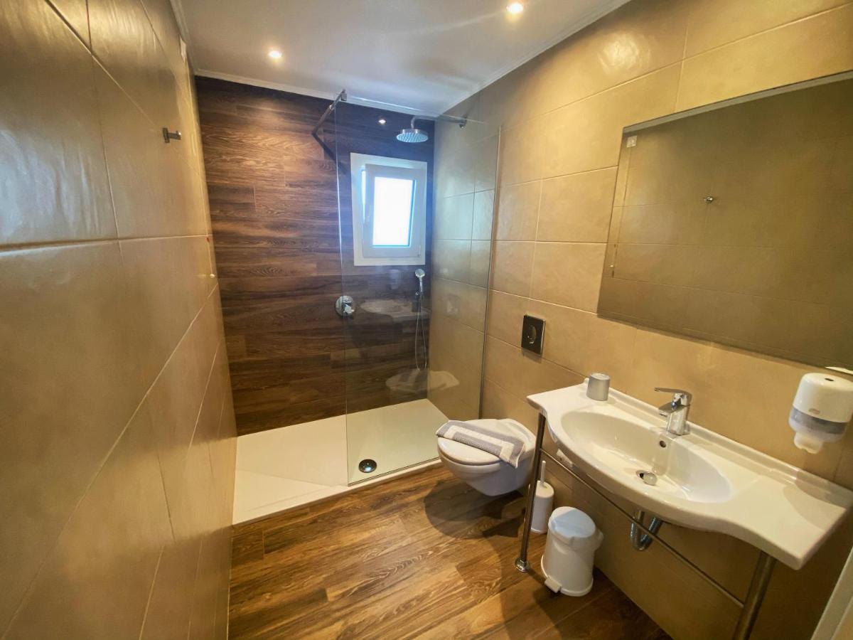 Cosmos Hotel Vaszilikí Kültér fotó