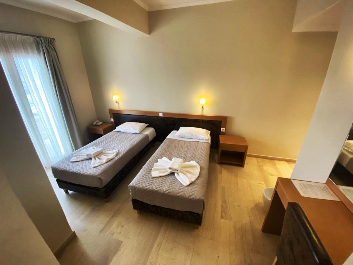 Cosmos Hotel Vaszilikí Kültér fotó
