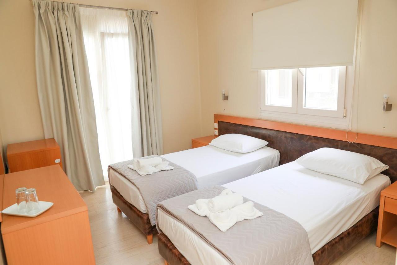 Cosmos Hotel Vaszilikí Kültér fotó