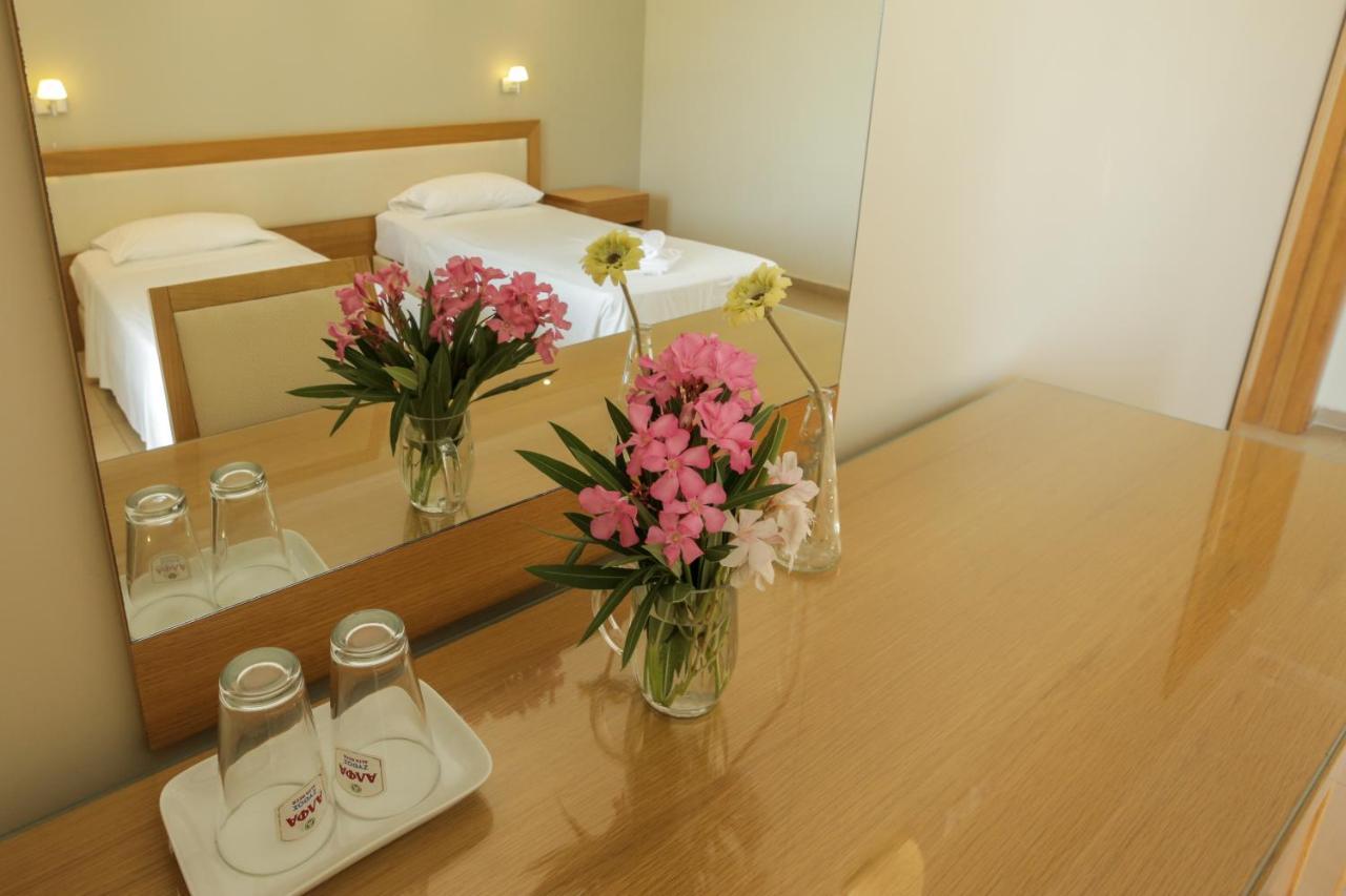 Cosmos Hotel Vaszilikí Kültér fotó