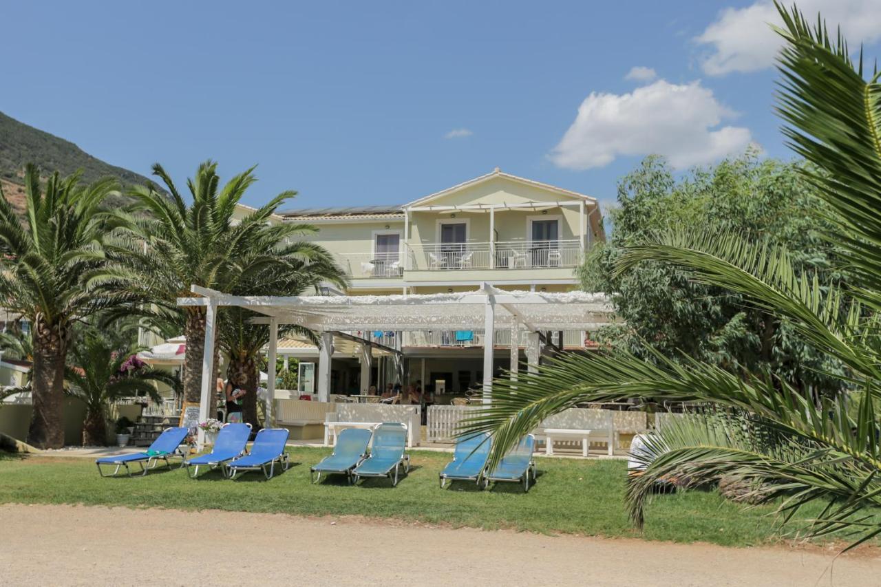 Cosmos Hotel Vaszilikí Kültér fotó