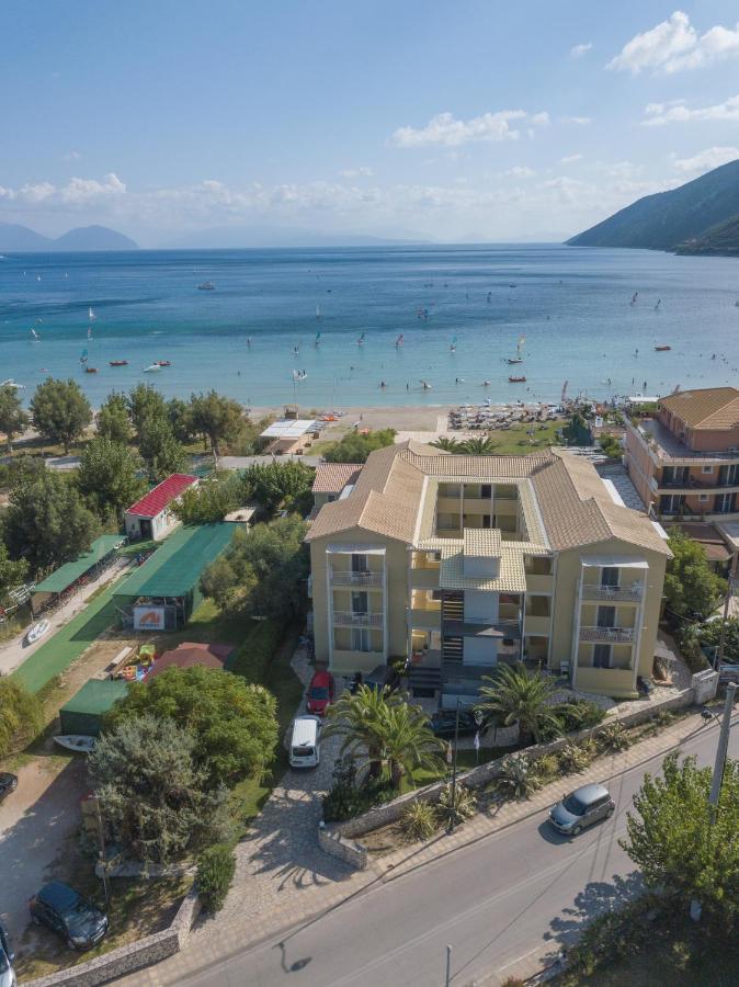Cosmos Hotel Vaszilikí Kültér fotó