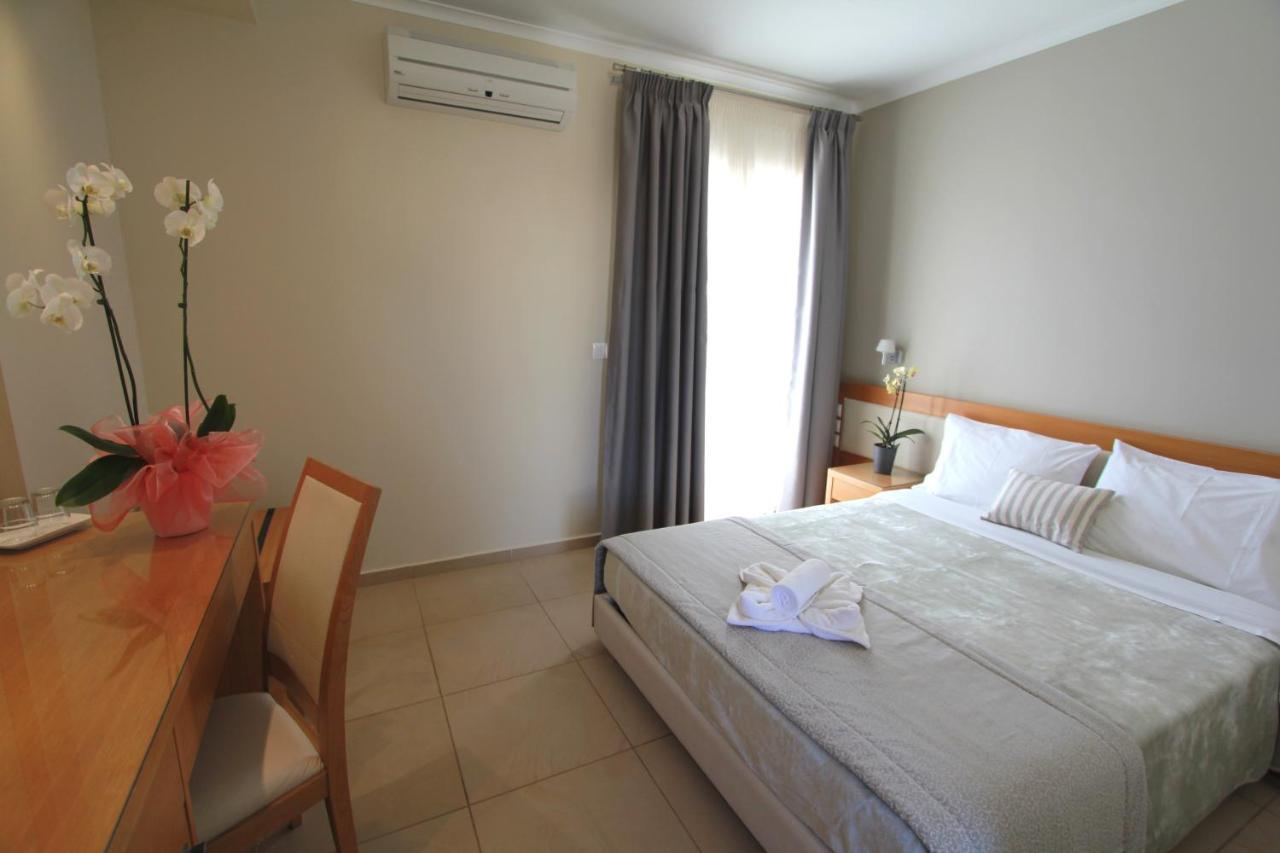 Cosmos Hotel Vaszilikí Kültér fotó